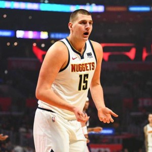  戈贝尔篮板封盖双十，森林狼力压掘金稳固西部前四