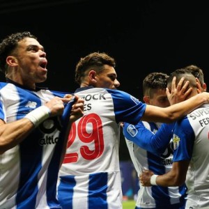  罗马队长关键进球救主，红狼军团保住欧战资格