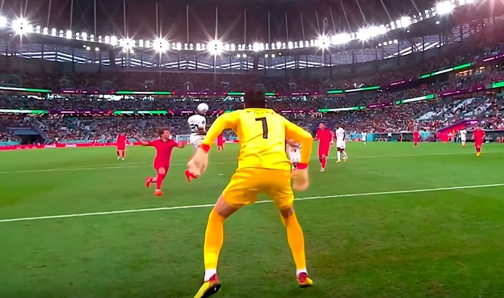  库杜斯梅开二度西汉姆联主场完胜伯恩利